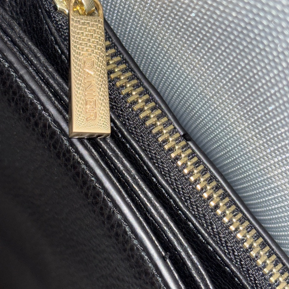 Black Leather Women’s Purse - Picture 2 of 13